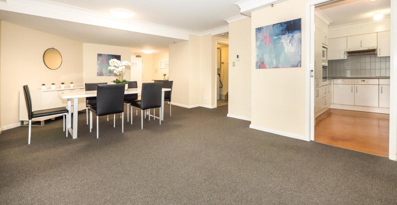Victoria Square Apartments Гоулд Коуст Екстериор снимка
