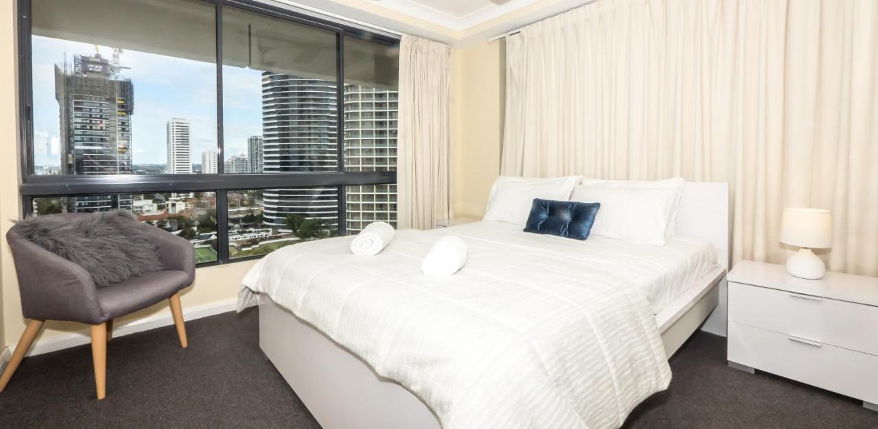 Victoria Square Apartments Гоулд Коуст Екстериор снимка
